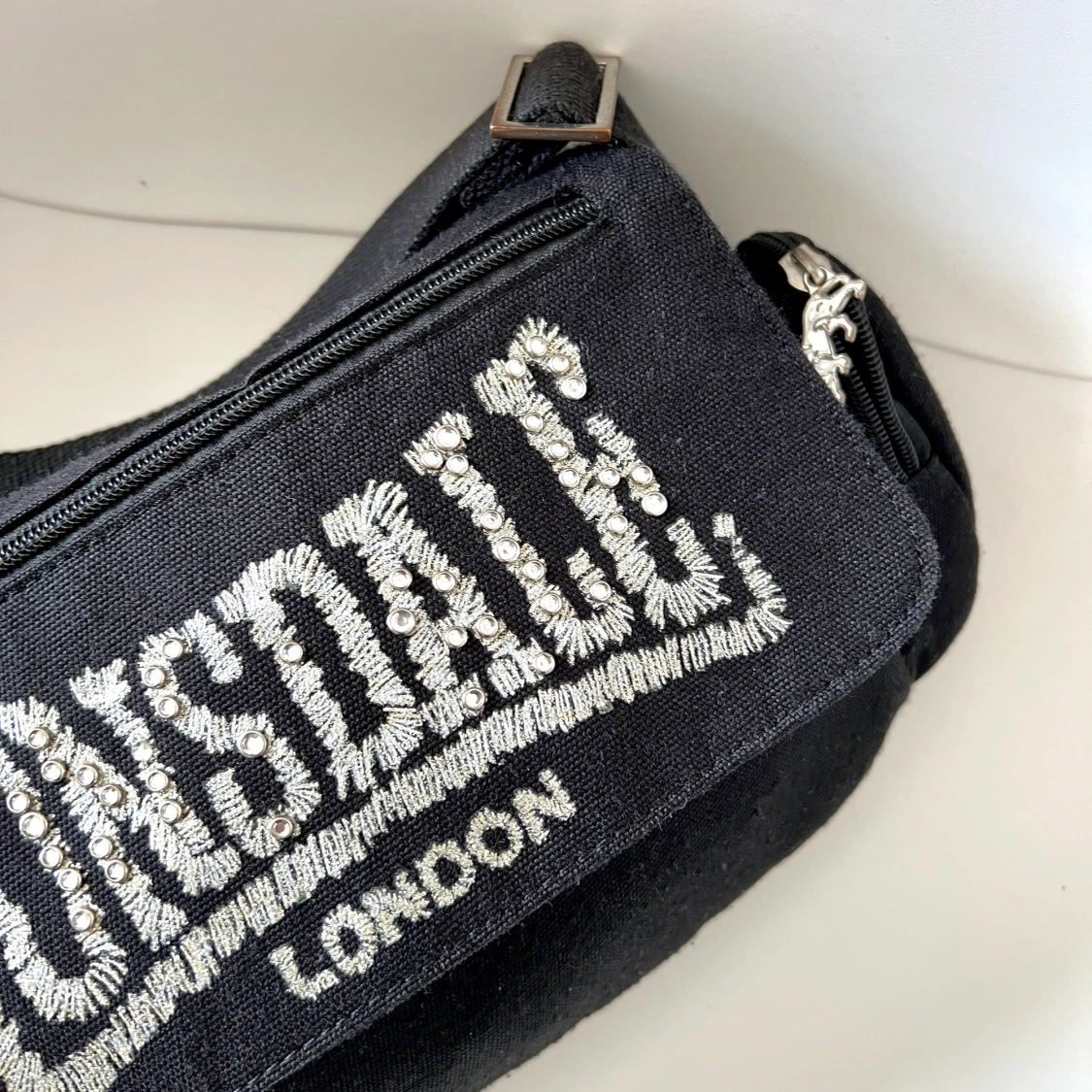 Crossbody väska⭐️⭐️ - 90