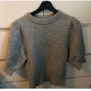 Stickad topp - Köpare står för frakt!🥰