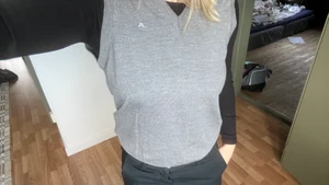 Väst - Väst, aldrig använd. Köparen står för eventuell frakt. 😊