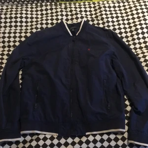 Polo Ralph Lauren  - Mörkblå Polo jacka, storlek XS