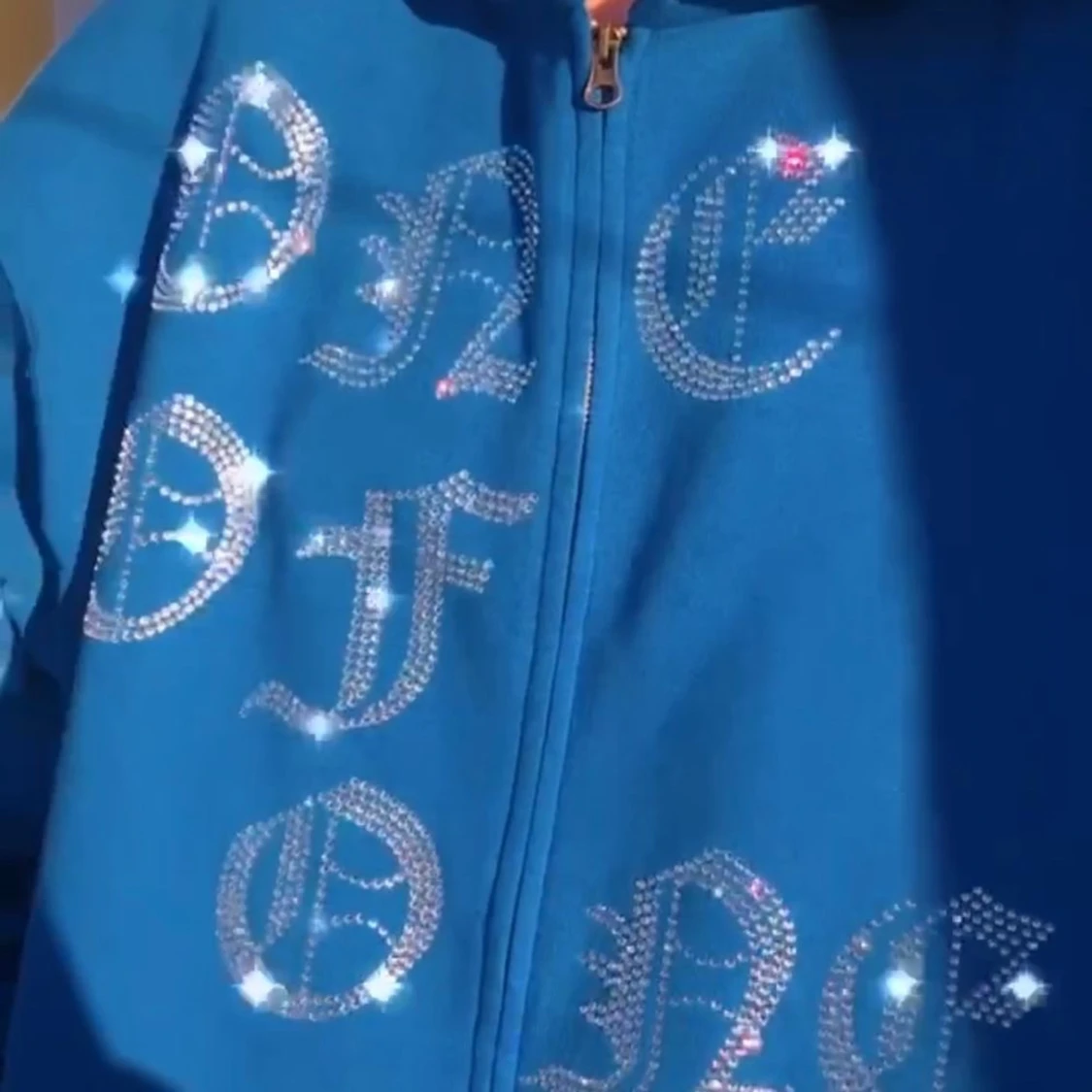 One of one blå hoodie  - 90