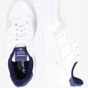 Adidas Supercourt - Säljer mina helt nya Adidas Supercourt då de var i fel storlek. Superfina nu till sommaren!💙💙💙