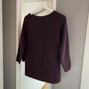 Tröja - Varm tröja från H&M. Fint använt skick. 