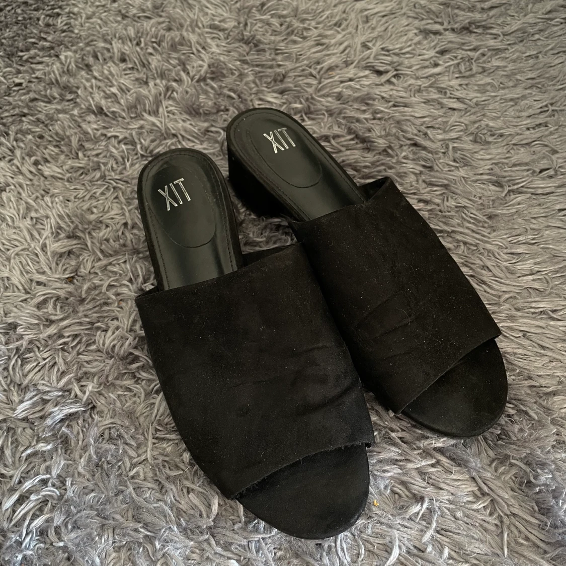 Tofflor storlek 37 - 90