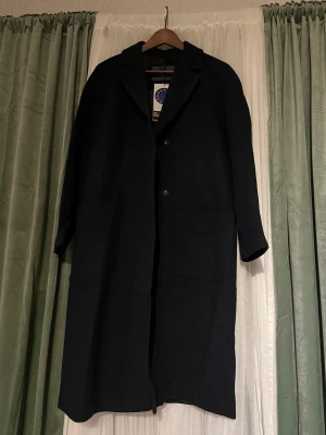 Brixtol kappa/rock - Säljer den här snygga kappan/rock då den var för liten. Den är helt ny aldrig använd från Brixtol💗säljer den för 2500kr Nypris: 3499kr💗