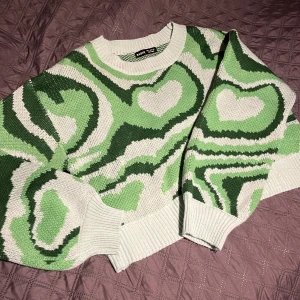 Skitfin grön stickad tröja - Jättefin oanvänd trendig stickad tröja