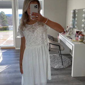 Studentklänning - Söt klänning perfekt till student eller konfirmation💕