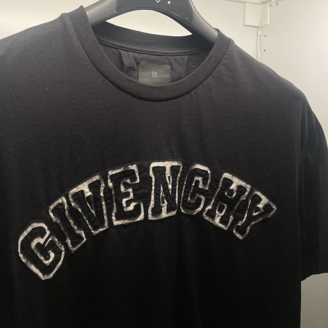 Givenchy t shirt  - 90