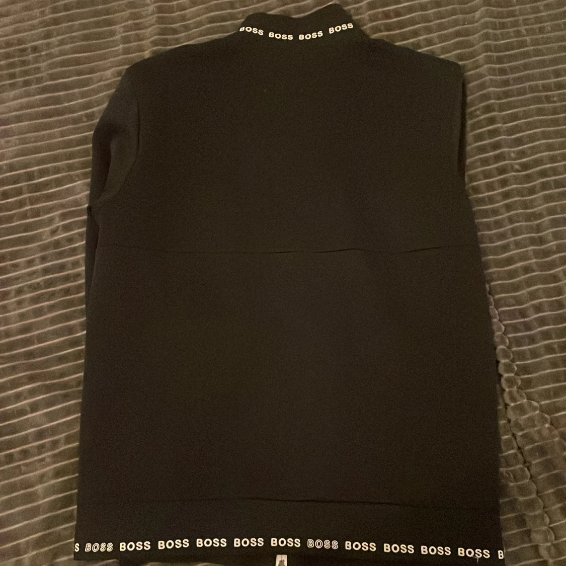 Hugo boss tröja  - 90