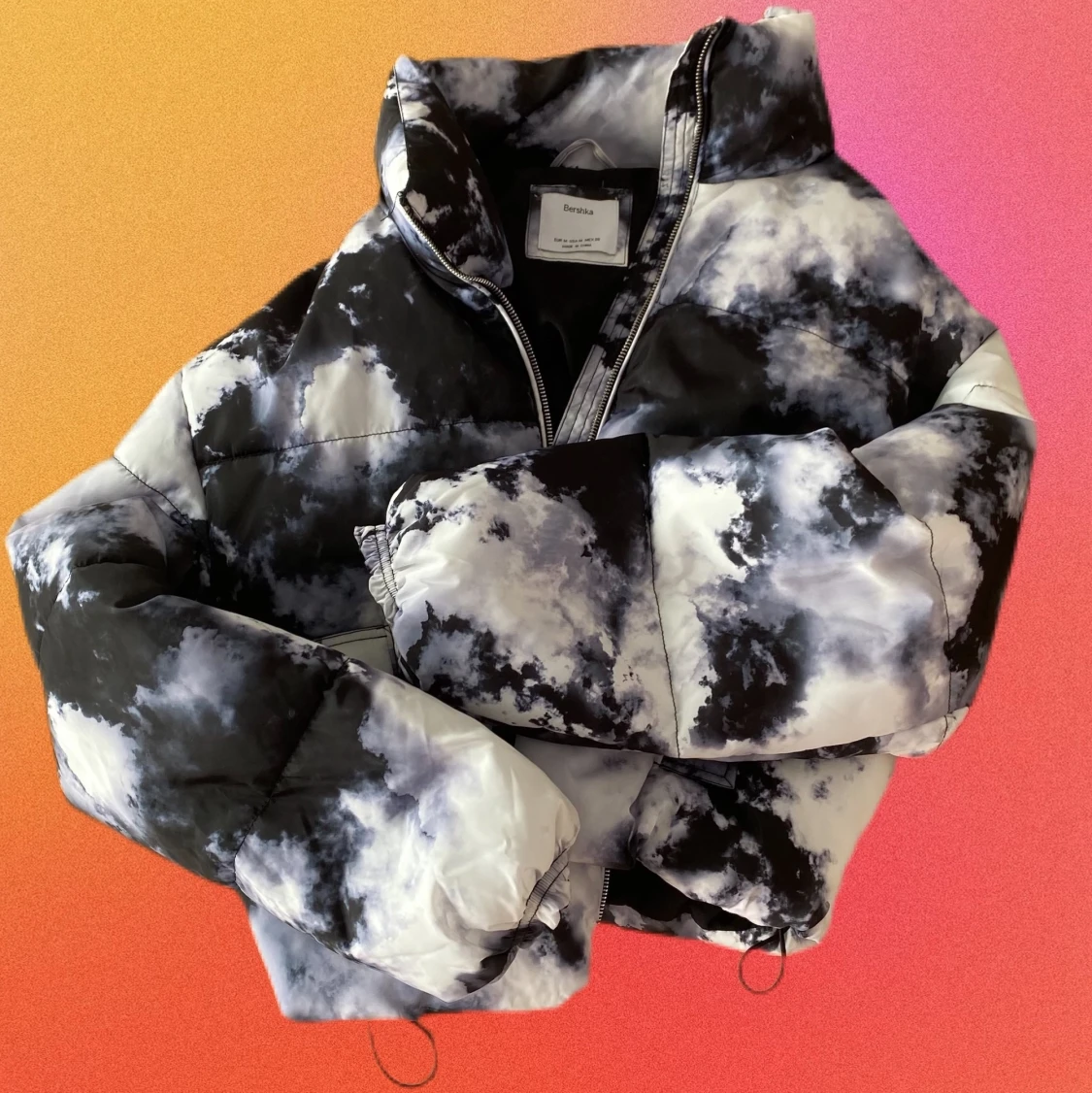 Jacka med moln mönster