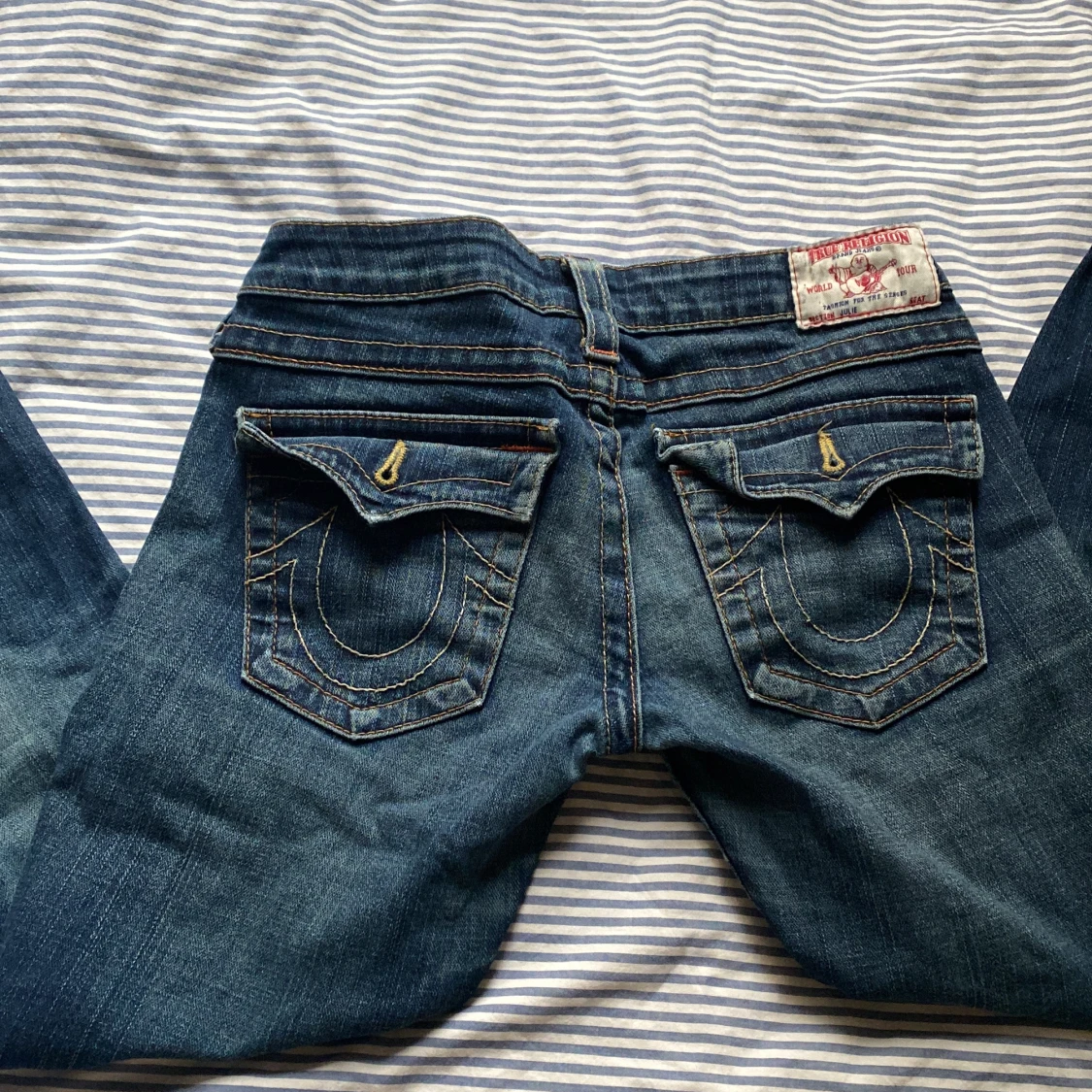 Säljer true religon jeans - 90
