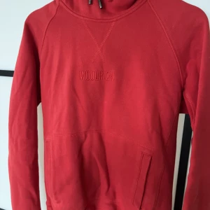Woolrich hoodie - Strlk XS. Bra skick, inget slitage men använd. 9/10. 