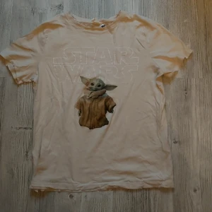Starwars t shirt  - Fint använt skick 