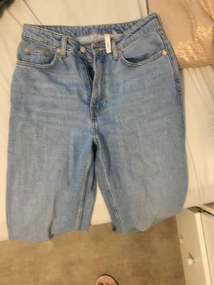 Rowe jeans från weekday som ja inte använder