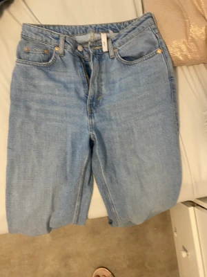 Weekday - Rowe jeans från weekday som ja inte använder