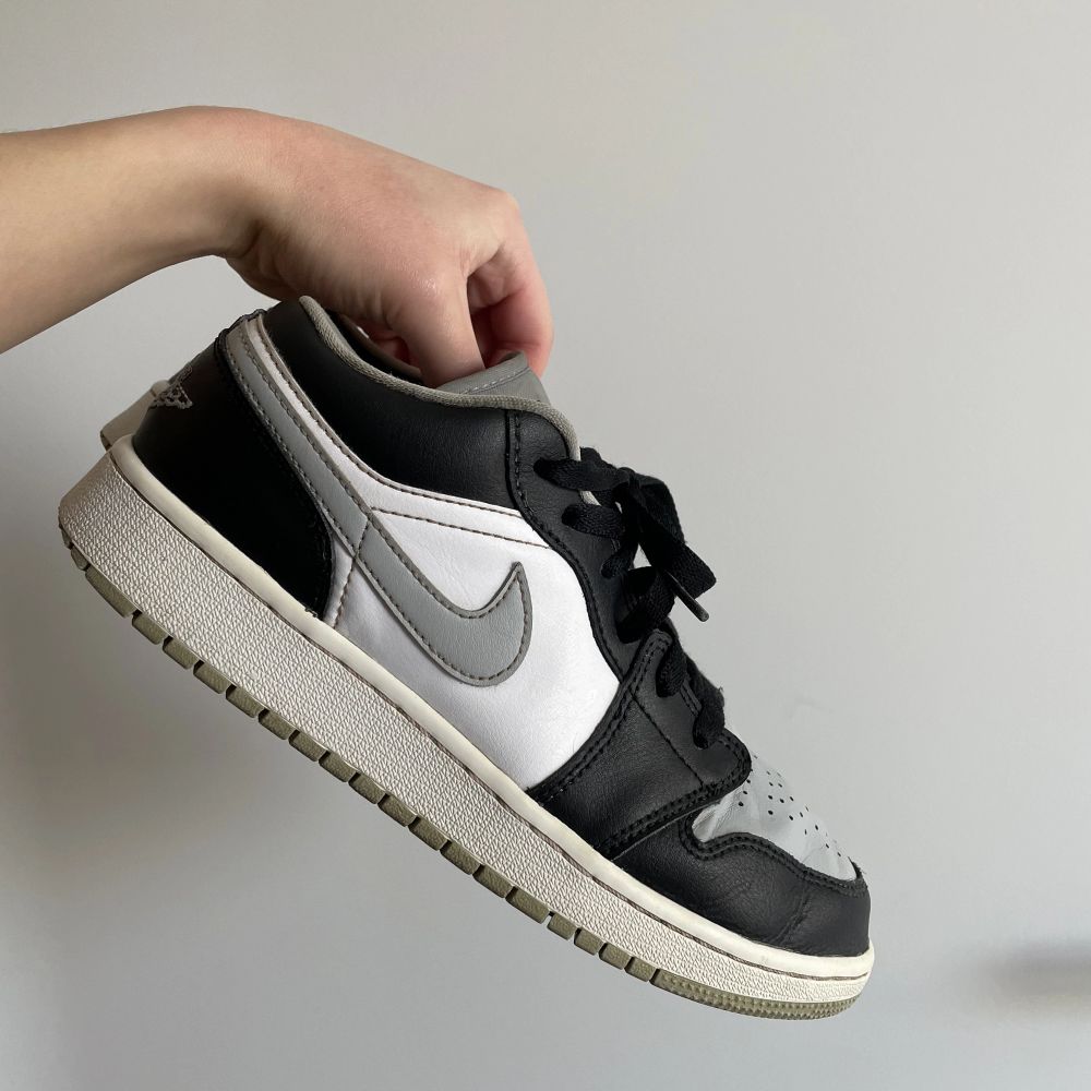 Shadow outlet 1s gs