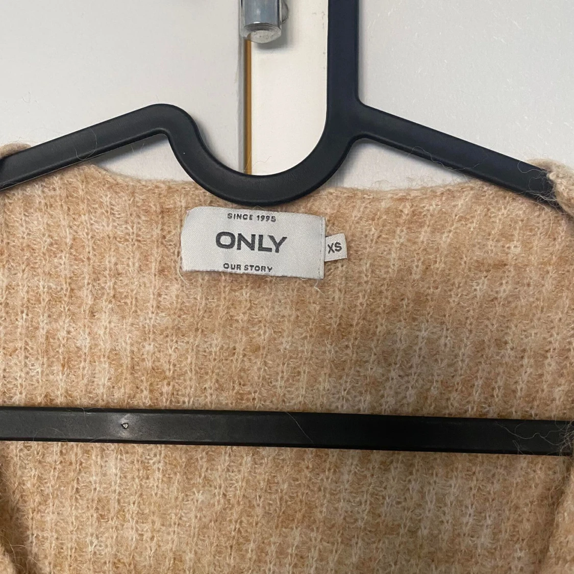 Stickad tröja ONLY xs - 90