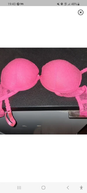 Oanvända underkläder  - Stl 85A och M i underbyxor 