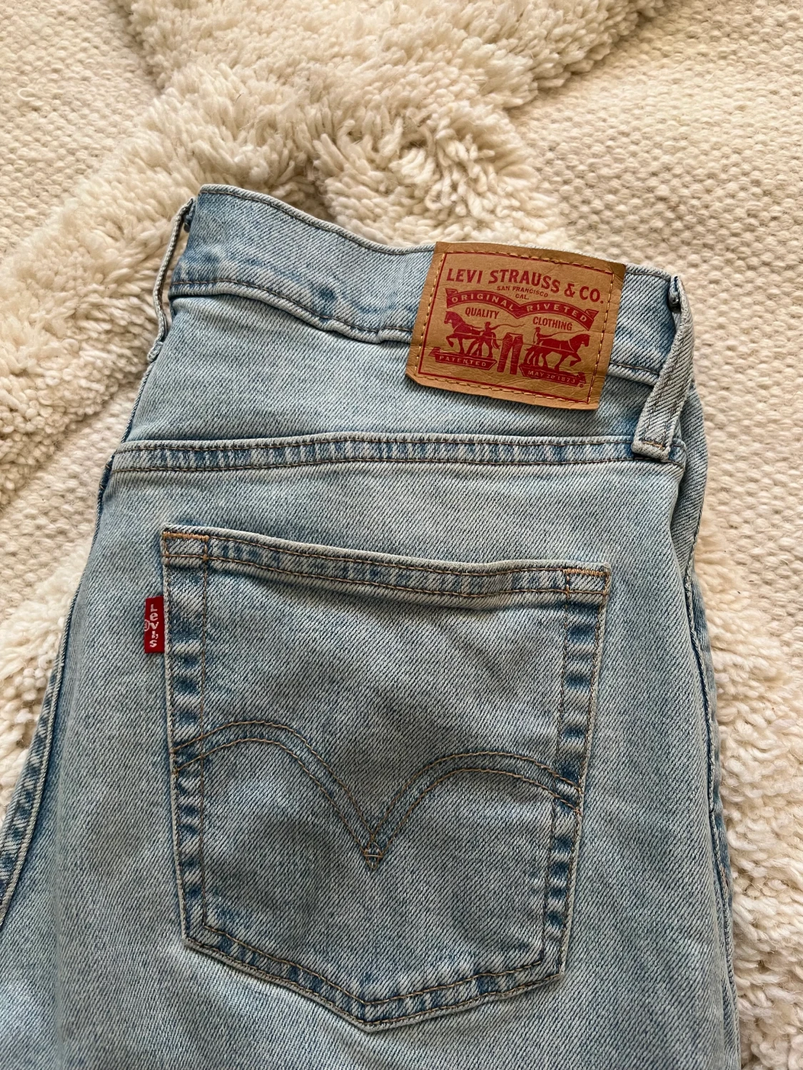 Levis jeans  - 90
