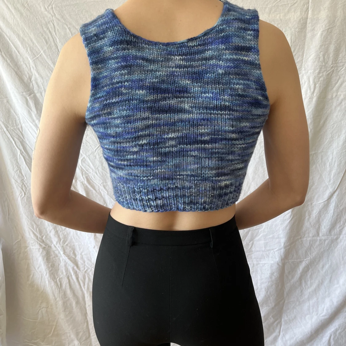 Blå stickad topp - 90