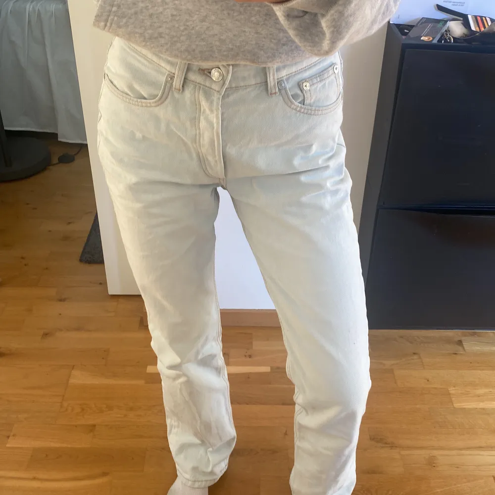 snygga jeans perfekta till vår/sommar !!. Jeans & Byxor.