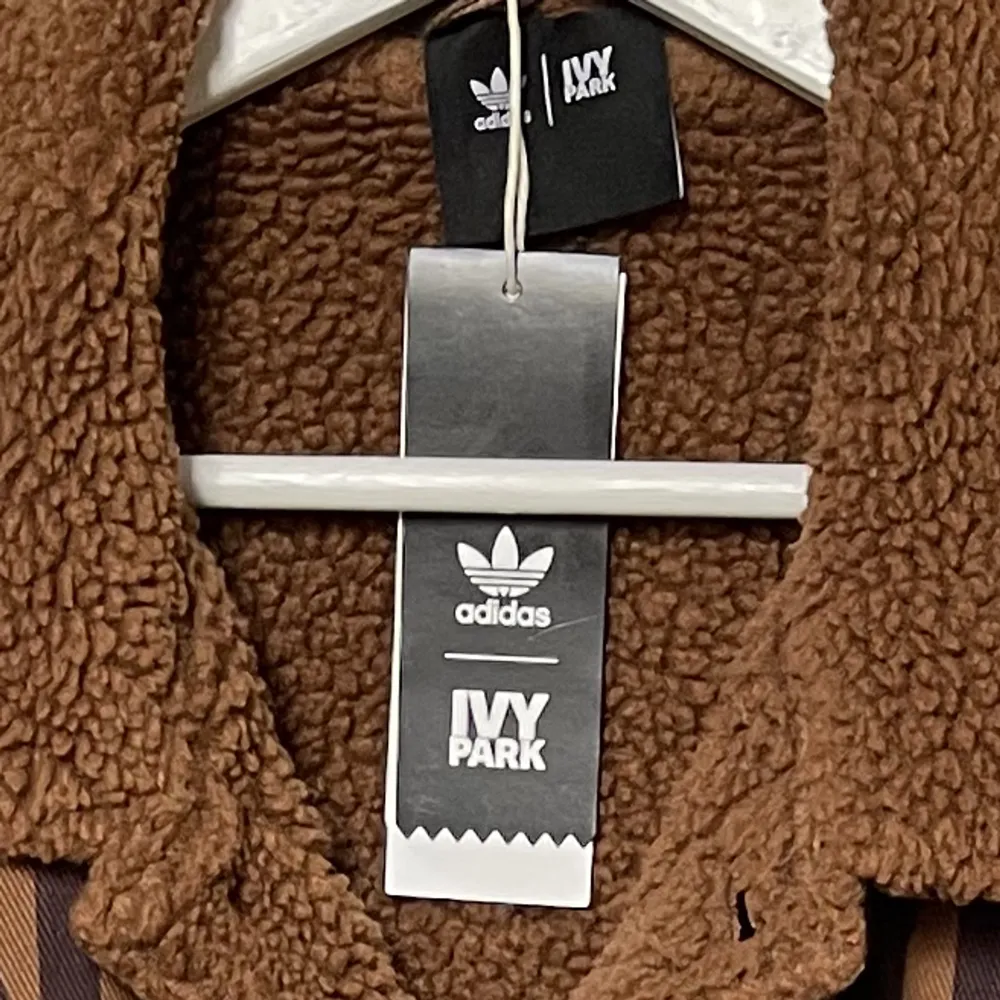 Ivy Park Jacket in Small, great condition.. Jackor.