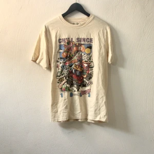 T-shirt - Penelope chill since ”93 TOP