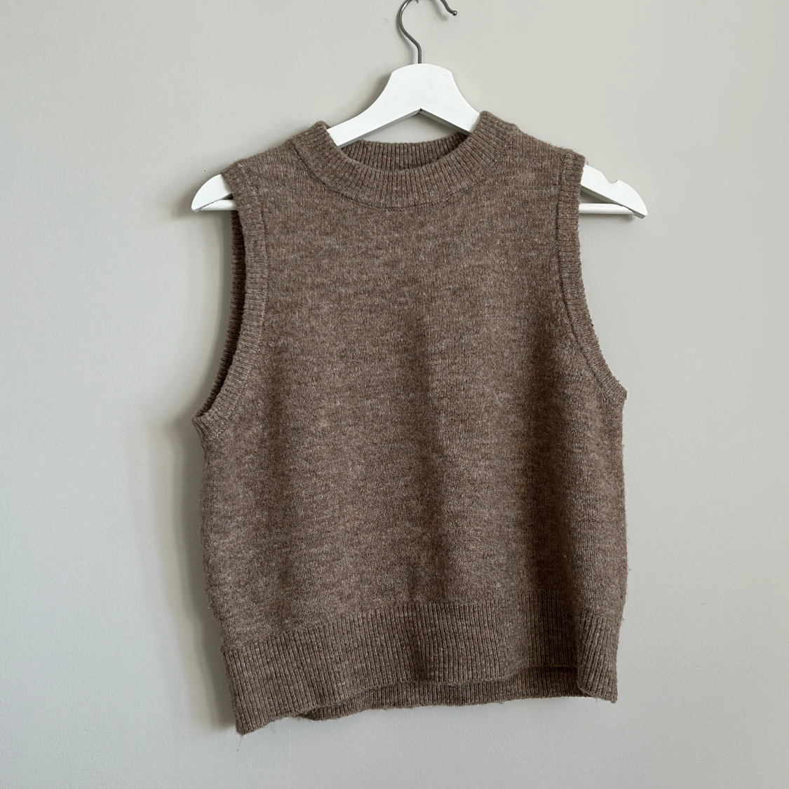 Oanvänd topp från Mango