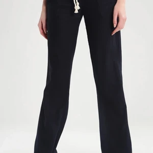 Intressekoll på mina roxy linnebyxor!!💞💞 - Jag tänkte bara kolla om det är någon som är intresserad av att köpa mina Roxy linnebyxor. Säljer vid ett bra bud!💞💞💞