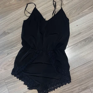 Playsuit  - Storlek xs , Bodysuit 