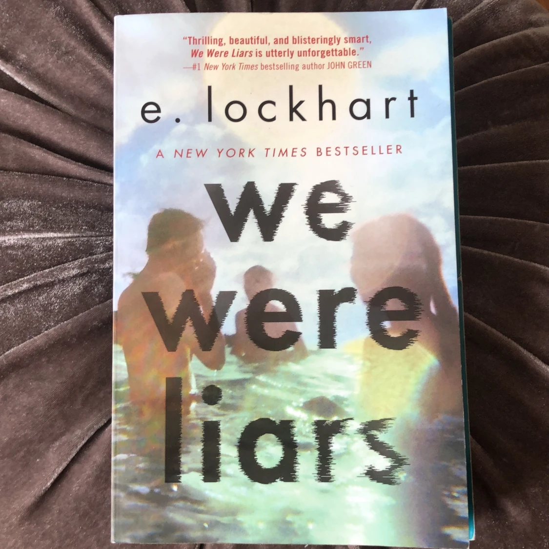 BOK e.lockhart-we were liars 