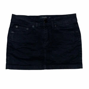 Vintage denim mini skirt - svart - Trendig svart mini kjol köpt tidig 2000-tal i storlek S