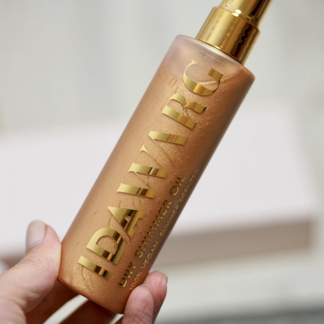 Ida Warg- Shimmer Oil