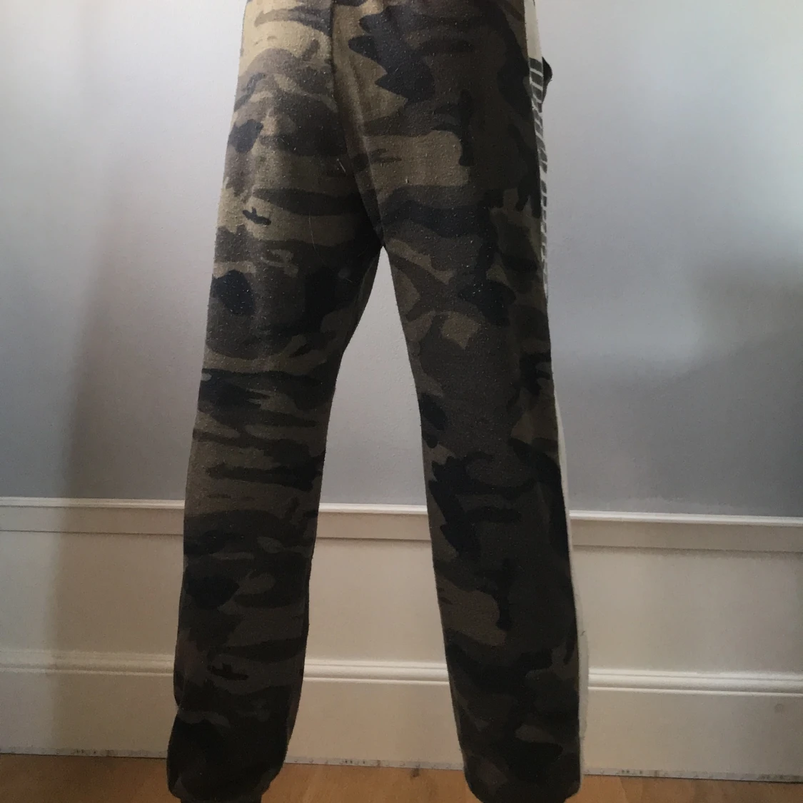 Jag säljer ett par byxor! - 91