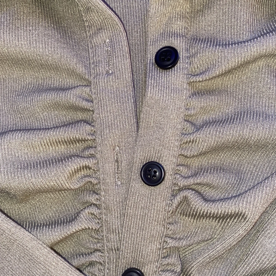 Grön tröja med knappar - 90