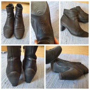 Svarta skinnstövletter ifrån Ecco säljes - Säljer ett par bekväma stövletter som är otroligt lätt att gå i. Stövletterna stängs med dragkedja på insidan av foten..  Märke: ECCO Storlek: 38 Material: skinn Klackhöjd: ca 5 cm.  Skorna finns centralt i Årsta Stockholms län. Föredrar Swish som betalning i första hand.  Varmt välkommen 🌸