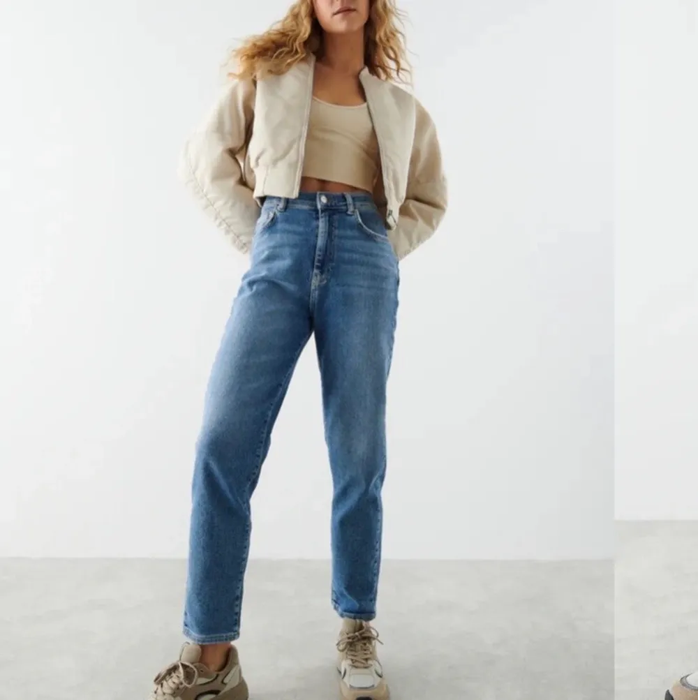 Oanvända jeans från Gina tricot, nypris 499kr. Jeans & Byxor.