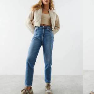 Oanvända jeans från Gina tricot, nypris 499kr