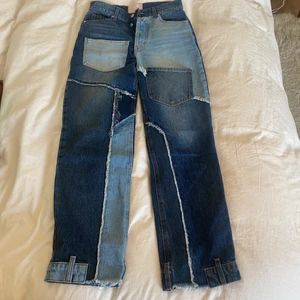Lappade jeans  - Säljer dessa supercoola, lappade jeans från revice som tyvärr inte kommer till användning längre. Nypris 1500 