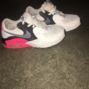 Nike air Max  - Nike air Max i mycket bra skick 