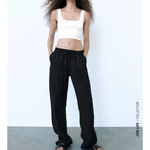 Linnebyxa - Hejsan, intressekoll på mina linnebyxor ifrån zara. Helt oanvända i storlek xs. Prislappen finns kvar. Skriv till mig om ni vill se hur dem sitter på 😍 Buda i kommentarsfältet 