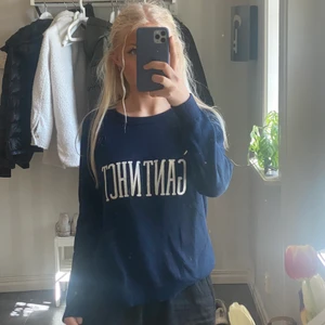 Gant tröja - Stickad tröja från Gant i fint skick. Storlek M men ganska liten i storleken. Jag är vanligtvis en XS. 