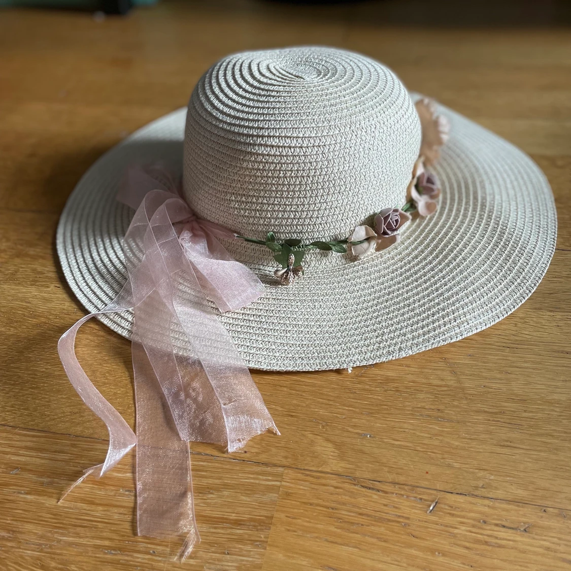 Sommarhatt med blommor  - 90