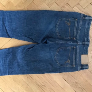 Gant Jeans  - Gant jeans i nyskick, enbart provade.  W30/L32 regular fit, normalhög midja, boot cut. 
