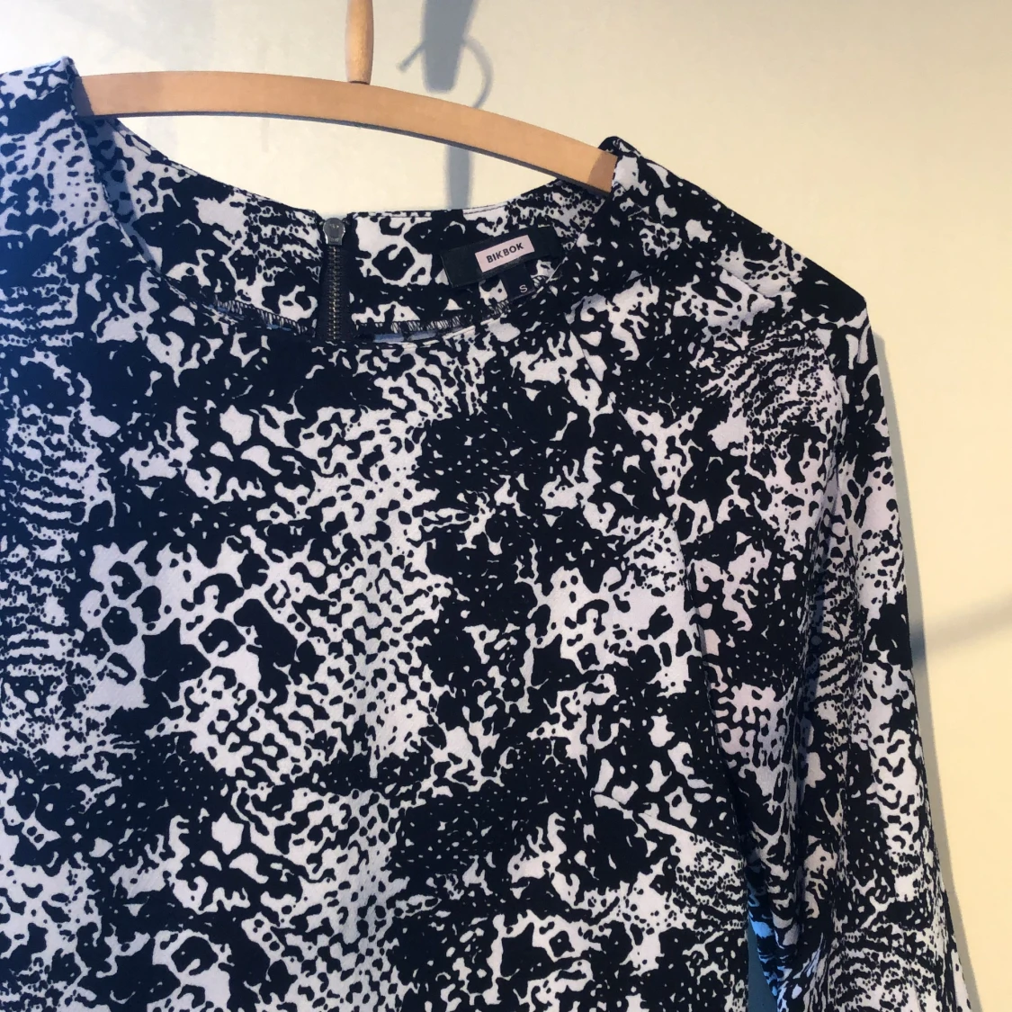 Klänning från bil bok i strl S - 91