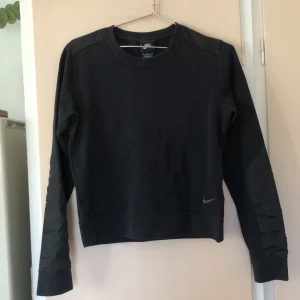 Nike tröja - Svart nike tröja, oanvämd 