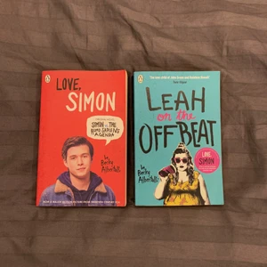 Böcker - 2 spännande böcker. Love Simon & fortsättningen på love Simon. Säljer för att jag har läst ut dom båda två.📚 båda böckerna är köpta för 200kr.