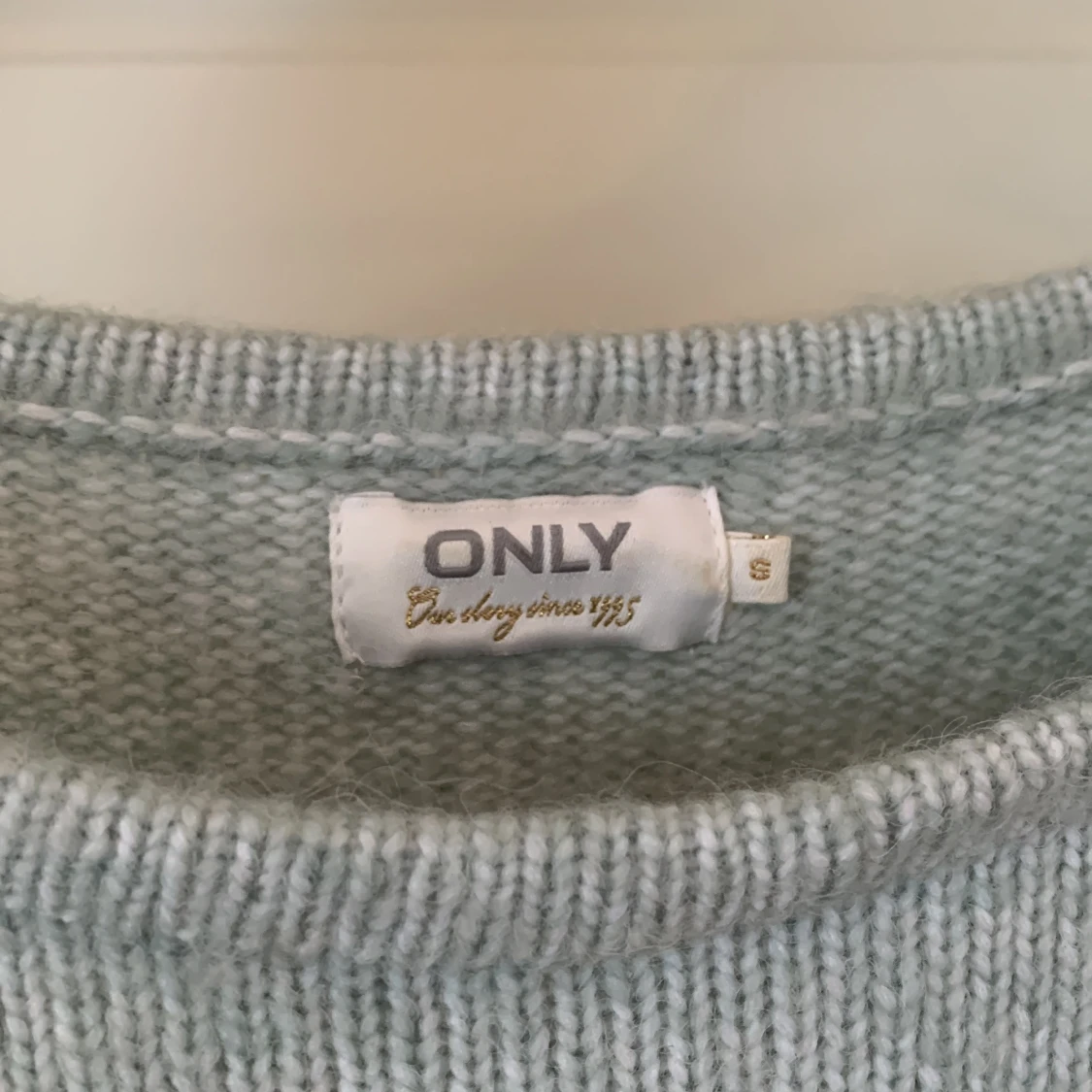 Söt stickad topp, storlek S - 90