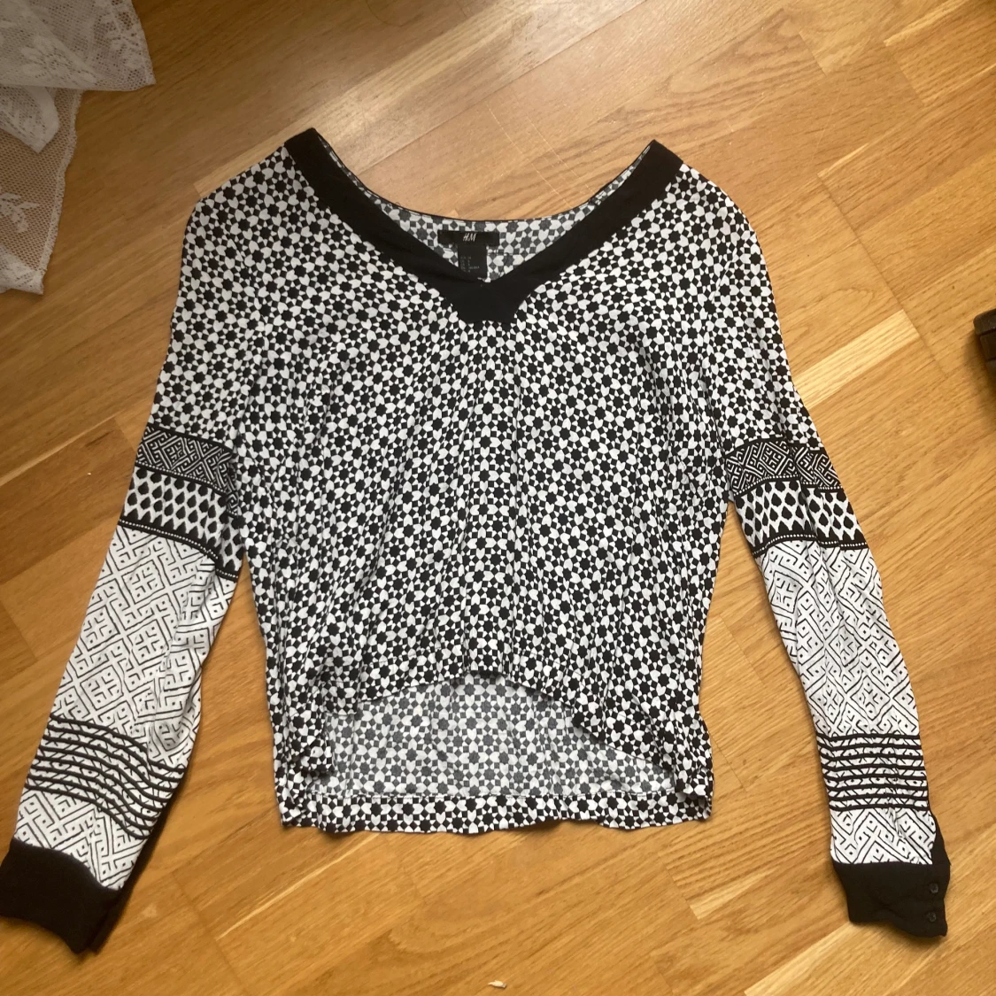 Svartvit tröja - 90