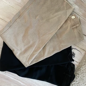 Zara jeans - Säljer dessa två par då jag ej gillade modellen. Strl 38, 100 kr st